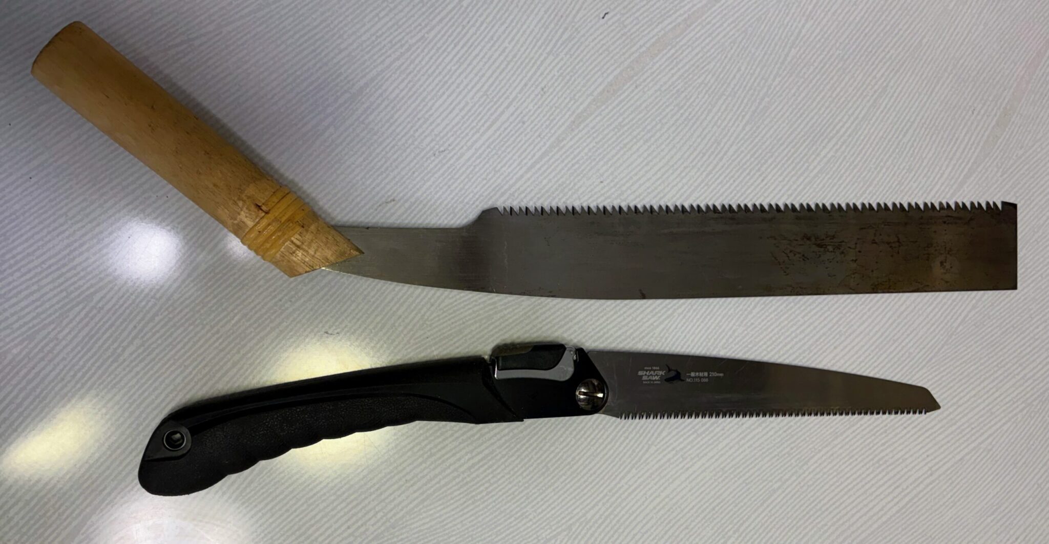 大型・小型ノコギリ